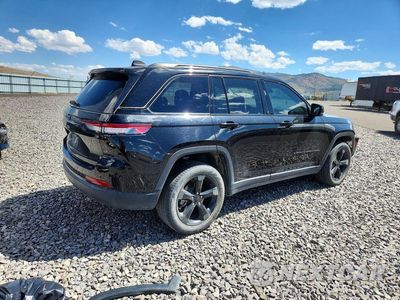Trzecie zdjęcie samochodu z tyłu: 2023 JEEP GRAND CHEROKEE LIMITED VIN:1C4RJHBG9PC519800 - miniatura