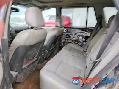 Zdjęcie 11 z 13 samochodu: 2005 HYUNDAI SANTA FE GLS VIN:KM8SC73E75U866872 - miniatura