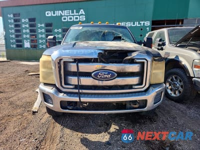 Piąte zdjęcie samochodu w środku: 2011 FORD F350 SUPER DUTY VIN:1FD8X3HT4BEC40619 - miniatura