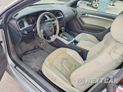 Zdjęcie 8 z 12 samochodu: 2010 AUDI A5 PREMIUM VIN:WAUAFAFH8AN015658 - miniatura
