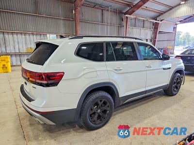 Trzecie zdjęcie samochodu z tyłu: 2024 VOLKSWAGEN ATLAS PEAK EDITION SEL VIN:1V2GR2CAXRC562728 - miniatura