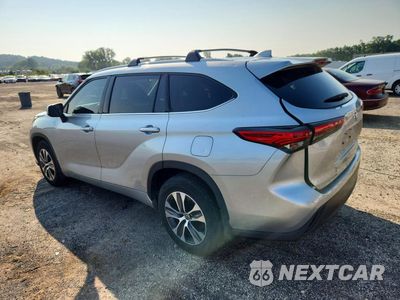 Drugie zdjęcie samochodu z przodu: 2022 TOYOTA HIGHLANDER XLE VIN:5TDGZRBH1NS561131 - miniatura