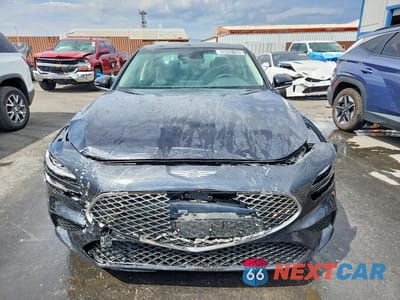 Piąte zdjęcie samochodu w środku: 2026 GENESIS G70 2.5T STANDARD VIN:KMTG14SC4TU164876 - miniatura
