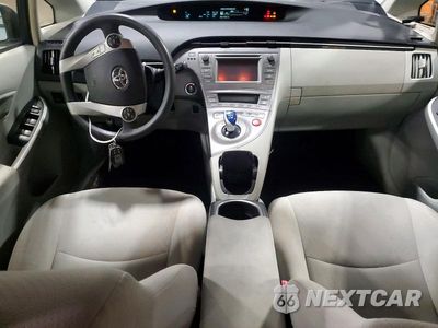 Zdjęcie 8 z 12 samochodu: 2012 TOYOTA PRIUS TWO VIN:JTDKN3DU9C5519838 - miniatura