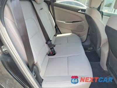 Zdjęcie 11 z 13 samochodu: 2021 HYUNDAI TUCSON VALUE VIN:KM8J33A46MU393673 - miniatura