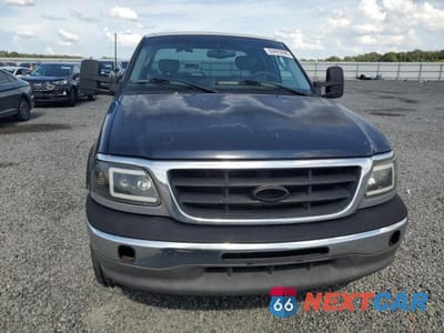 Piąte zdjęcie samochodu w środku: 2002 FORD F150 VIN:1FTRX17L82NB11412 - miniatura