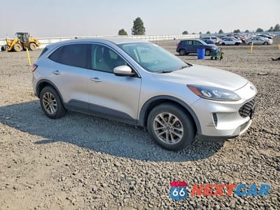 Czwarte zdjęcie samochodu z boku: 2020 FORD ESCAPE SE VIN:1FMCU9G60LUA86337 - miniatura