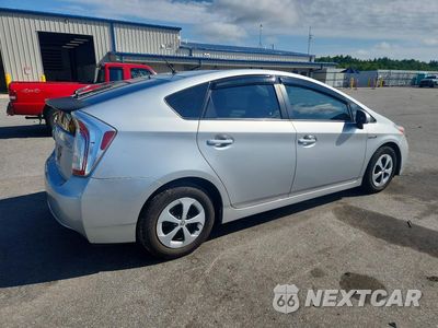 Trzecie zdjęcie samochodu z tyłu: 2014 TOYOTA PRIUS TWO VIN:JTDKN3DU4E0382419 - miniatura