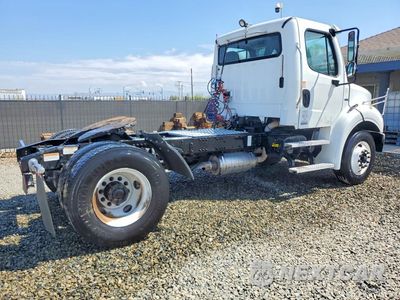 Trzecie zdjęcie samochodu z tyłu: 2019 FREIGHTLINER BUSINESS CLASS M2 SEMI TRUCK VIN:1FUBC4FT8KHLH9248 - miniatura
