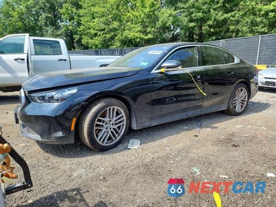 2024 BMW 530 XI WBA53FJ06RCR00862 - główne zdjęcie licytacji z USA - miniatura