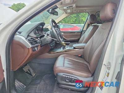 Zdjęcie 7 z 13 samochodu: 2016 BMW X5 XDRIVE35I VIN:5UXKR0C54G0P30928 - miniatura