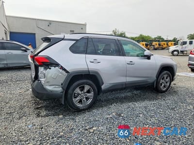 Trzecie zdjęcie samochodu z tyłu: 2024 TOYOTA RAV4 HYBRID XLE VIN:4T3RWRFV6RU132606 - miniatura