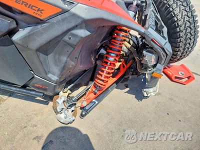 Zdjęcie 9 z 10 samochodu: 2022 CAN-AM MAVERICK X3 UTILITY VEHICLE VIN:3JBVKAV44NE000683 - miniatura