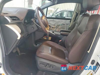 Zdjęcie 7 z 14 samochodu: 2024 TOYOTA SIENNA PLATINUM 7-PASSENGER VIN:5TDESKFCXRS127295 - miniatura
