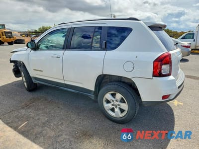 Drugie zdjęcie samochodu z przodu: 2014 JEEP COMPASS SPORT VIN:1C4NJCBA3ED709211 - miniatura
