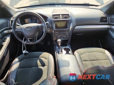 Zdjęcie 8 z 13 samochodu: 2019 FORD EXPLORER XLT VIN:1FM5K8D83KGA81712 - miniatura