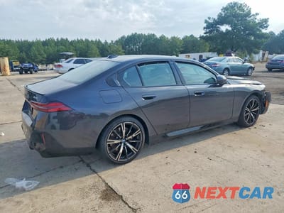 Trzecie zdjęcie samochodu z tyłu: 2025 BMW 540 XI VIN:WBA63FJ06SCT85047 - miniatura
