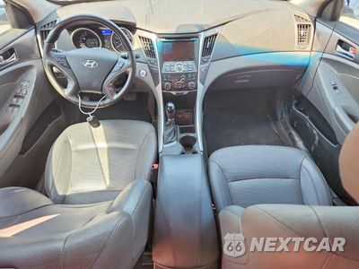 Zdjęcie 8 z 12 samochodu: 2012 HYUNDAI SONATA HYBRID VIN:KMHEC4A40CA045732 - miniatura