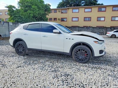 Czwarte zdjęcie samochodu z boku: 2018 MASERATI LEVANTE VIN:ZN661XUA3JX296075 - miniatura