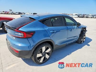 Trzecie zdjęcie samochodu z tyłu: 2023 VOLVO C40 RECHARGE ULTIMATE VIN:YV4ED3GM5P2051459 - miniatura