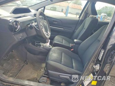 Zdjęcie 7 z 13 samochodu: 2016 TOYOTA PRIUS C TWO VIN:JTDKDTB31G1124708 - miniatura
