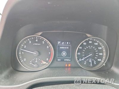 Zdjęcie 9 z 12 samochodu: 2018 HYUNDAI ELANTRA VALUE EDITION VIN:5NPD84LF6JH381200 - miniatura
