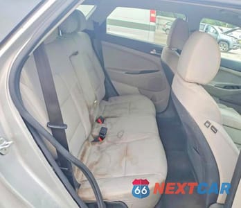 Zdjęcie 11 z 13 samochodu: 2019 HYUNDAI TUCSON SE VIN:KM8J2CA47KU896659 - miniatura