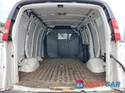 Zdjęcie 10 z 13 samochodu: 2013 CHEVROLET EXPRESS 1500 CARGO DELIVERY VAN VIN:1GCSGAFX4D1111052 - miniatura