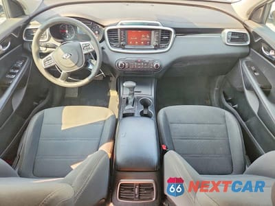 Zdjęcie 8 z 13 samochodu: 2020 KIA SORENTO S VIN:5XYPG4A59LG615219 - miniatura