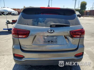 Zdjęcie 6 z 13 samochodu: 2019 KIA SORENTO LX V6 VIN:5XYPG4A50KG467203 - miniatura