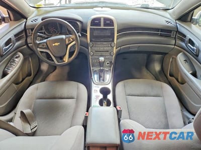Zdjęcie 8 z 12 samochodu: 2013 CHEVROLET MALIBU LS VIN:1G11A5SA5DF308765 - miniatura