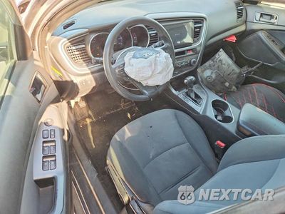 Zdjęcie 8 z 13 samochodu: 2015 KIA OPTIMA LX VIN:KNAGM4A73F5604737 - miniatura