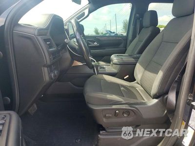 Zdjęcie 7 z 13 samochodu: 2021 CHEVROLET TAHOE C1500 LS VIN:1GNSCMKD6MR391977 - miniatura