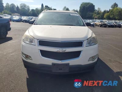 Piąte zdjęcie samochodu w środku: 2012 CHEVROLET TRAVERSE LS VIN:1GNKRFED2CJ423746 - miniatura