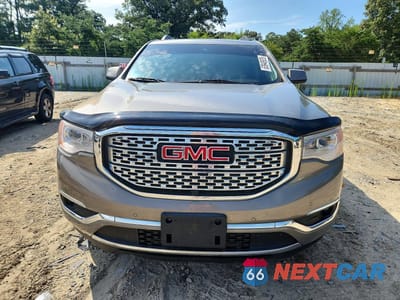 Piąte zdjęcie samochodu w środku: 2019 GMC ACADIA DENALI VIN:1GKKNXLS5KZ194222 - miniatura