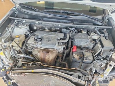 Zdjęcie 12 z 13 samochodu: 2014 TOYOTA RAV4 LE VIN:2T3BFREV4EW197239 - miniatura