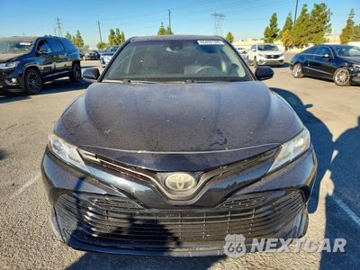 Piąte zdjęcie samochodu w środku: 2018 TOYOTA CAMRY LE VIN:JTNB11HK5J3049255 - miniatura