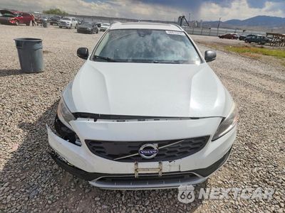 Piąte zdjęcie samochodu w środku: 2018 VOLVO V60 CROSS COUNTRY PREMIER VIN:YV440MWK2J2057725 - miniatura