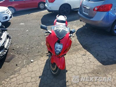 Piąte zdjęcie samochodu w środku: 2004 SUZUKI GSX1300 R VIN:JS1GW71A342105049 - miniatura