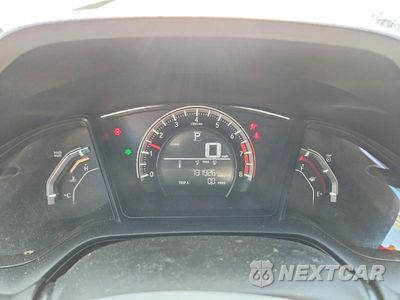 Zdjęcie 9 z 12 samochodu: 2018 HONDA CIVIC LX VIN:SHHFK7H29JU431263 - miniatura