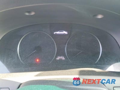 Zdjęcie 9 z 12 samochodu: 2014 LEXUS LS 460 VIN:JTHCL5EFXE5022496 - miniatura