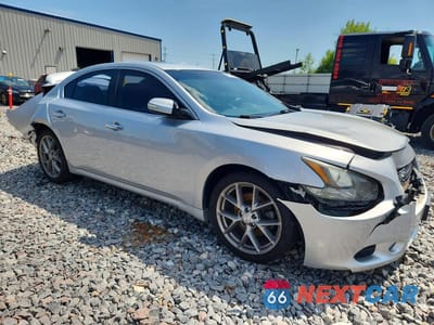 Czwarte zdjęcie samochodu z boku: 2011 NISSAN MAXIMA 3.5 S VIN:1N4AA5AP9BC866412 - miniatura