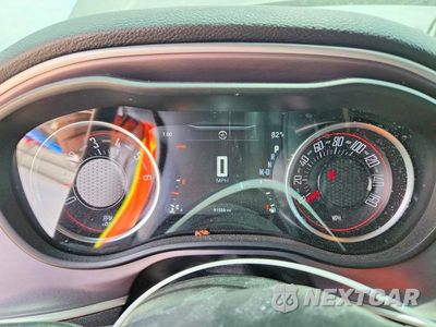 Zdjęcie 9 z 13 samochodu: 2019 DODGE CHALLENGER SXT VIN:2C3CDZAG7KH587575 - miniatura