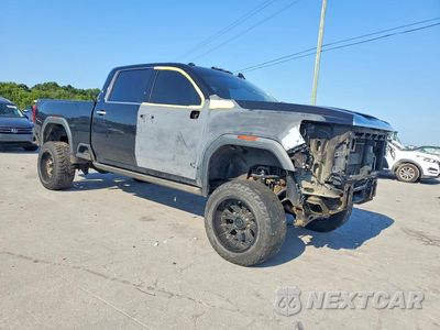 Czwarte zdjęcie samochodu z boku: 2021 GMC SIERRA K2500 DENALI VIN:1GT49REY6MF144875 - miniatura