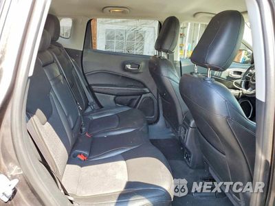 Zdjęcie 10 z 12 samochodu: 2019 JEEP COMPASS LATITUDE VIN:3C4NJDBB2KT641584 - miniatura