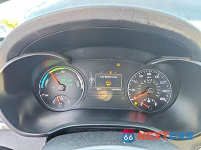 Zdjęcie 9 z 12 samochodu: 2017 KIA OPTIMA HYBRID VIN:KNAGT4LC7H5007008 - miniatura