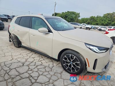 Czwarte zdjęcie samochodu z boku: 2025 BMW X3 30 XDRIVE VIN:5UX53GP04S9Z72631 - miniatura