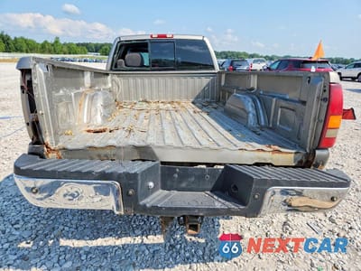 Zdjęcie 6 z 12 samochodu: 2000 CHEVROLET SILVERADO K2500 VIN:1GCGK24U8YE148431 - miniatura