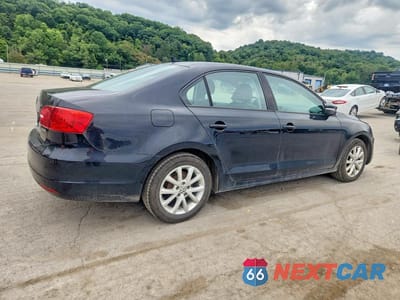 Trzecie zdjęcie samochodu z tyłu: 2011 VOLKSWAGEN JETTA SE VIN:3VWDZ7AJ2BM316830 - miniatura