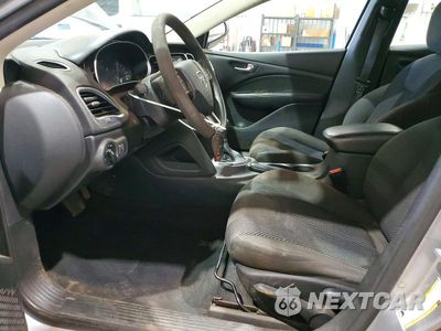 Zdjęcie 7 z 12 samochodu: 2015 DODGE DART SE VIN:1C3CDFAA1FD391211 - miniatura